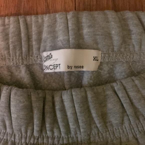 Star Design Sweatpants. Super soft and very comfortable! - Picture 3 of 3